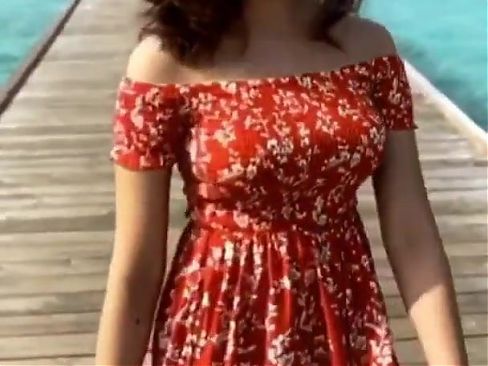 Shirley Setia, hot vertical compilation